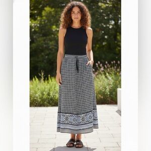 Max Studio Geo Print Long Line Maxi Pockets Skirt Size M Blue Teal Boho